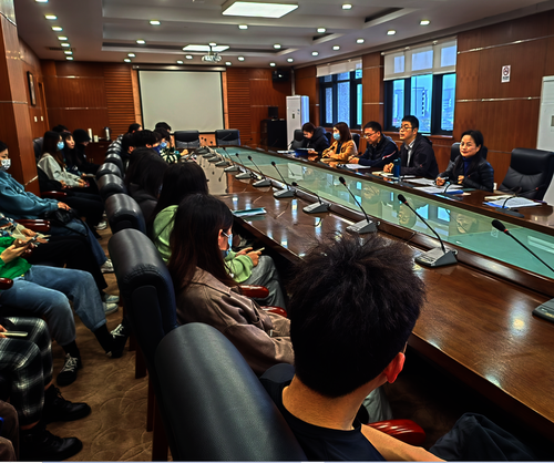 色情小说
召开动画专业毕业实践环节工作部署1